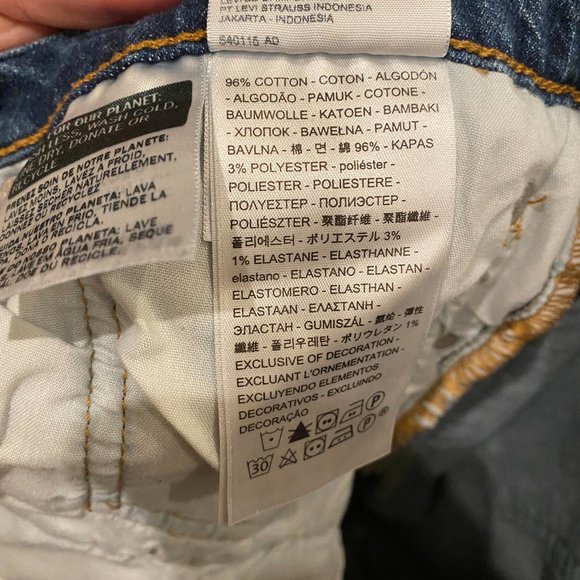 Levi's 501 Tapered Cropped Button-Fly Blue Jeans - Picture 10 of 12